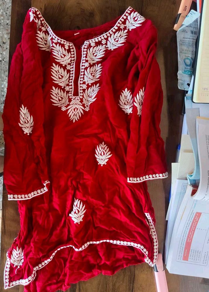 Elegant Red Embroidered Kurta