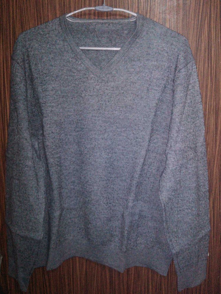 Grey V-Neck Pullover