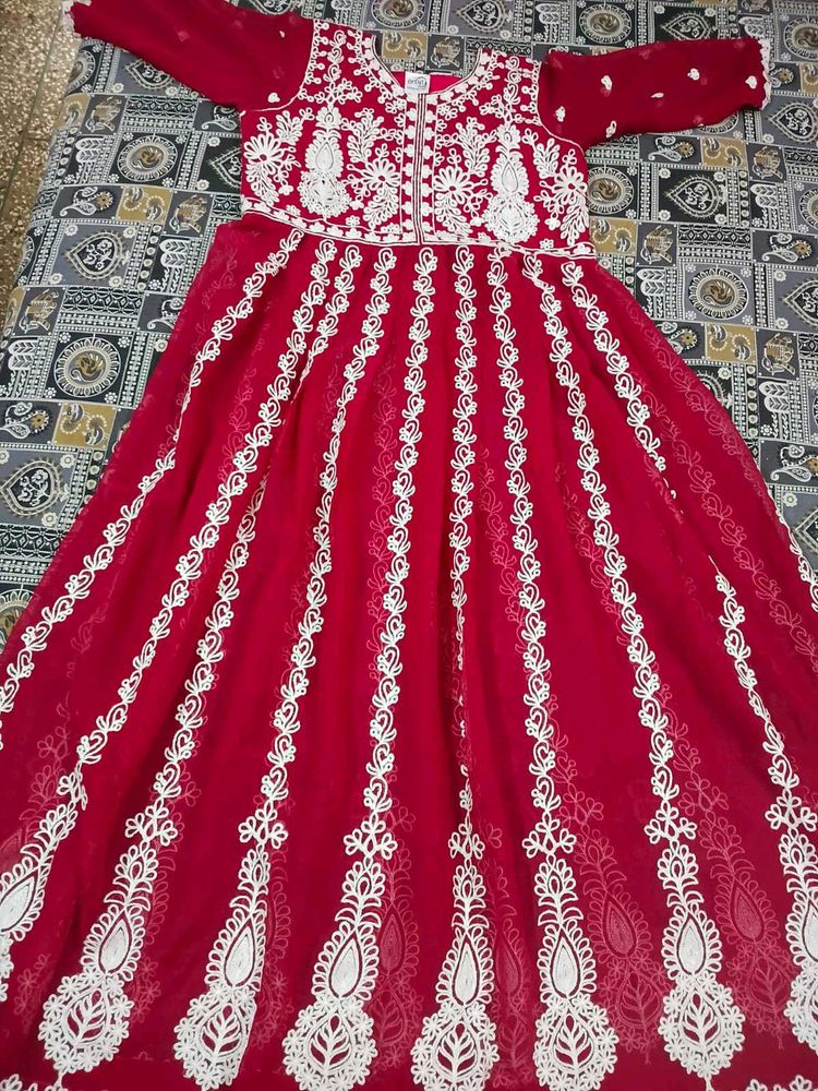 Hot pink Embroidered Ethnic suit with legging