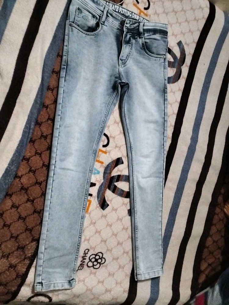 Stylish Light Wash Denim Jeans