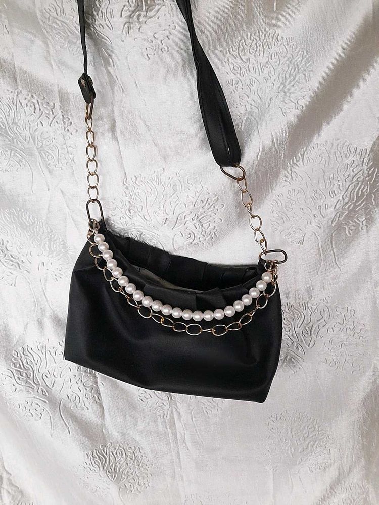 Pearl Chain Shoulder Bag