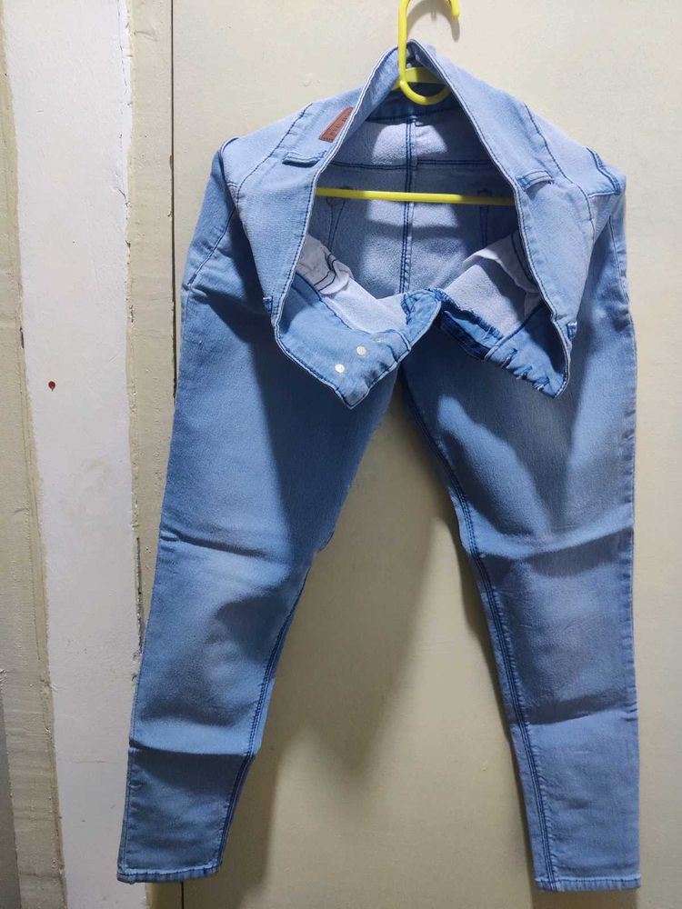 Light Wash Denim Jeans