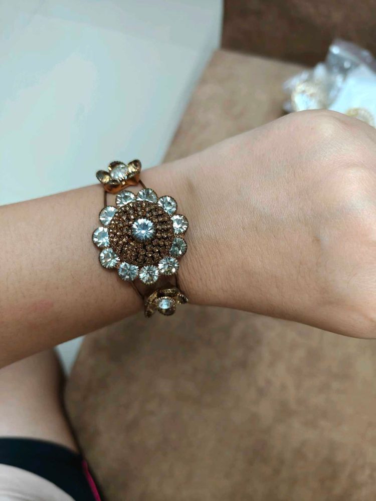 Flower Design Bracelet