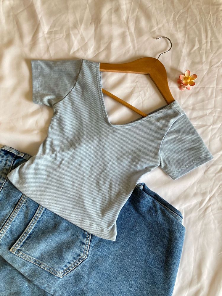 Basic Ribbed V Neck Top