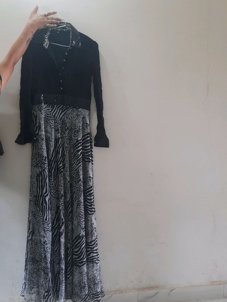 Long One Piece Black &amp; White Colour