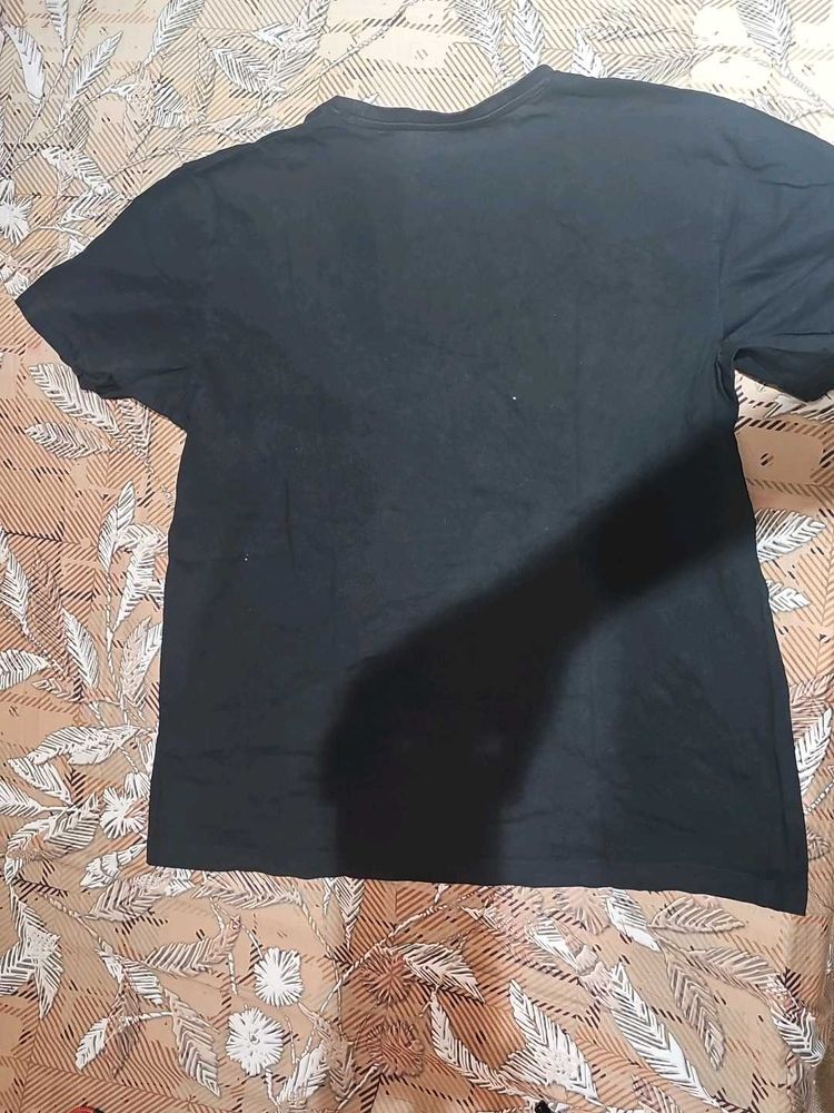 Black T-shirt