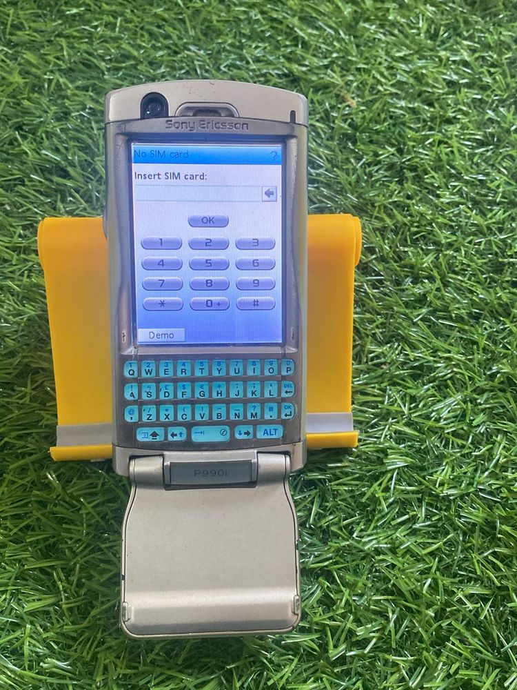 Sony Ericsson Pure Vintage P990i