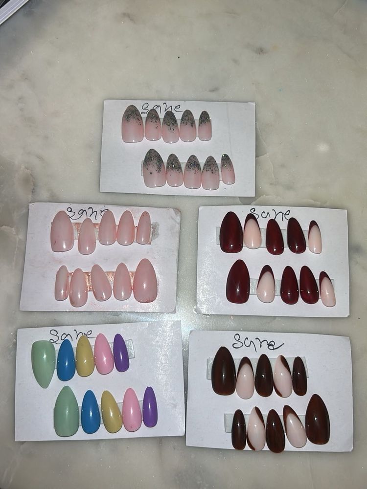 Press-On Nail Set