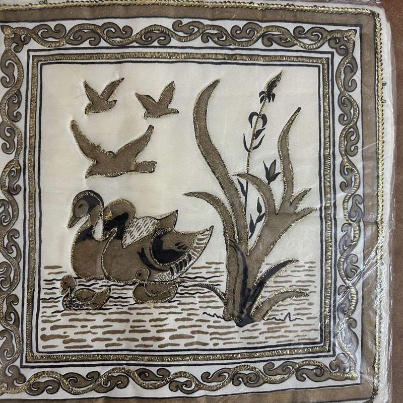 Vintage Duck Scene Pillow Cover