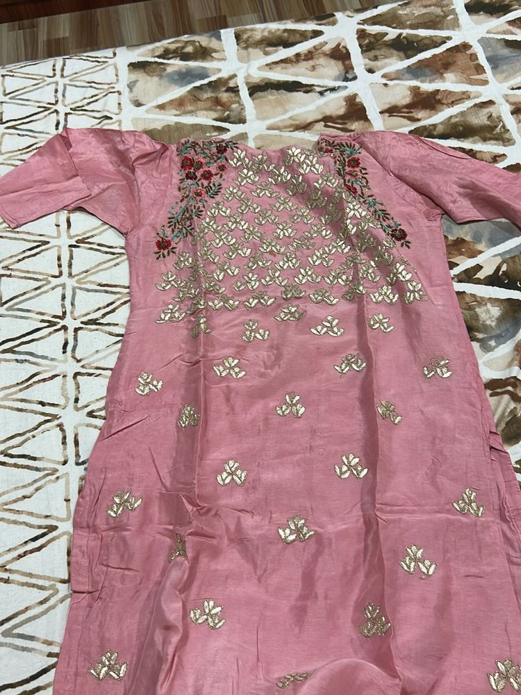 Elegant Pink Embroidered Kurti