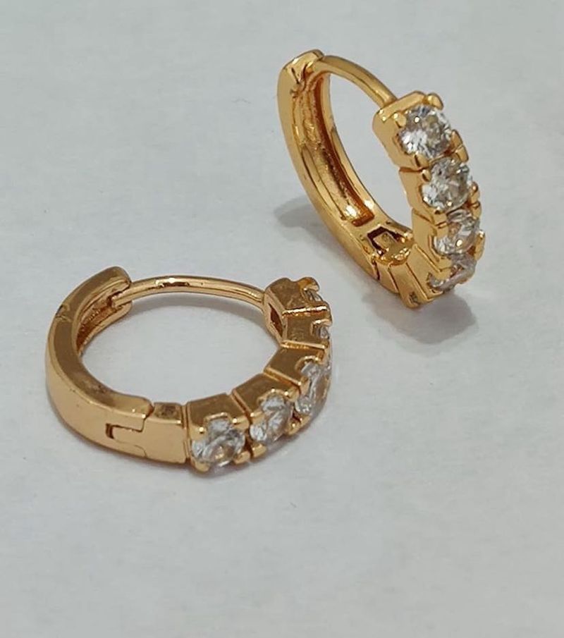 ANTI-TARNISH Huggies Gold