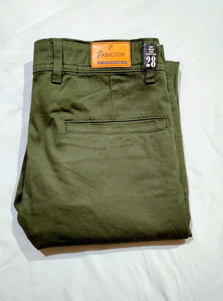 Men Olive Solid Slim Fit Trousers