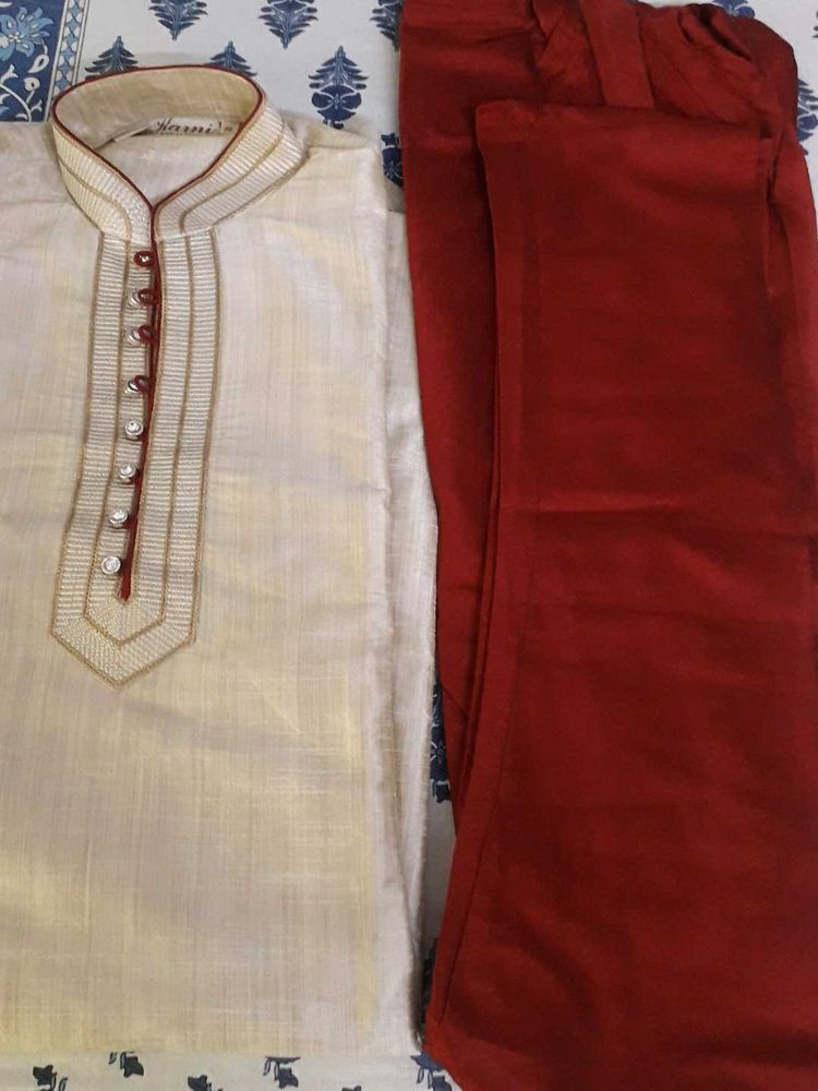 Mans Kurta With Pajami