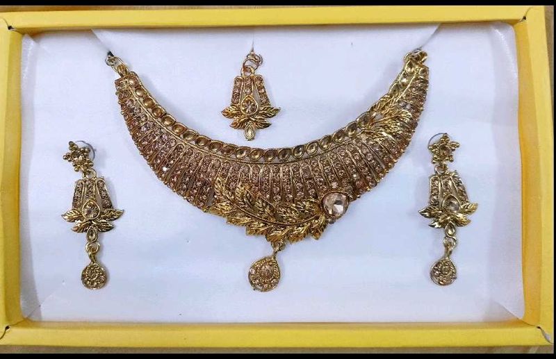 Ethnic Party Wear Jwellery Set