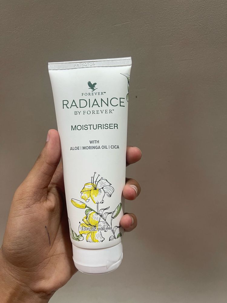 FOREVER TM RADIANCE MOISTURISER