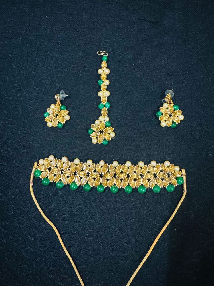 Choker Set