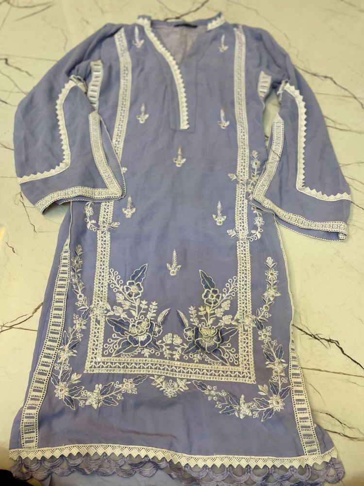pakistani minimal kurti set