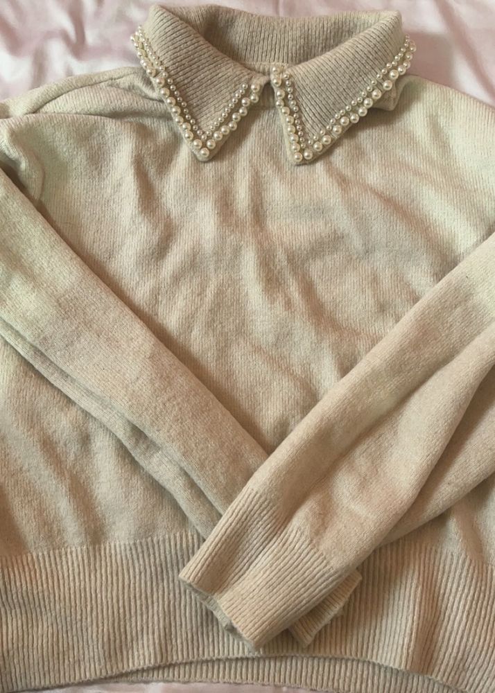 H&amp;M Sweater + 1 Free Jewellery