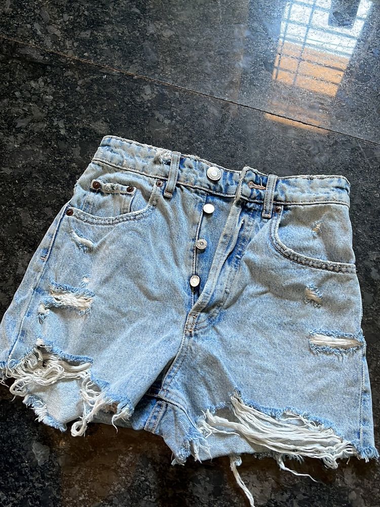 Zara Short