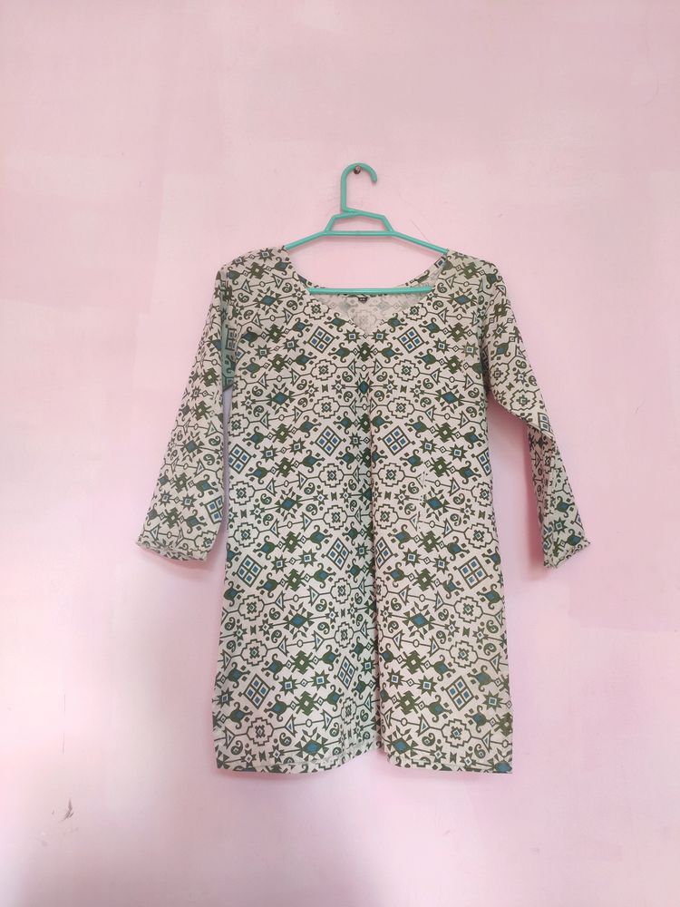 Combo Of 6 Short Kurti 🌸