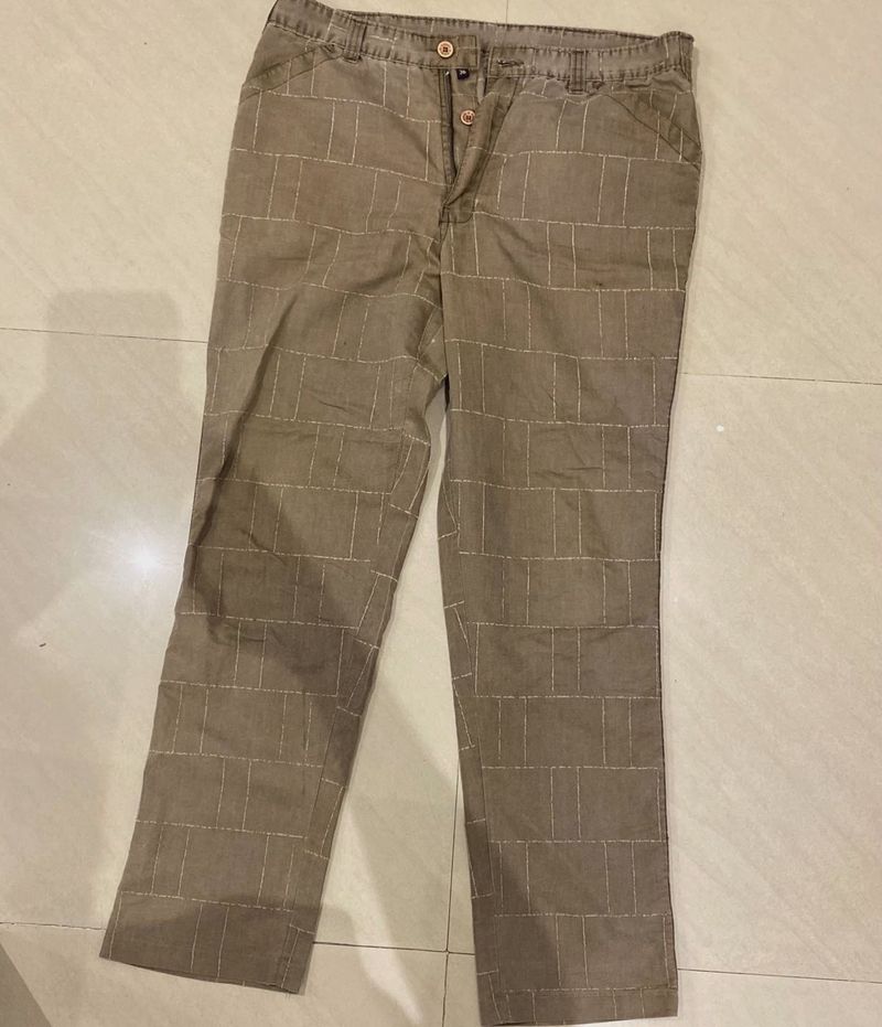 CLASSIC FIT PANTS