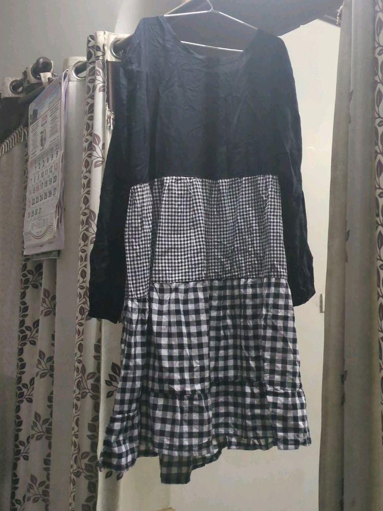 It&#39;s Black And White Dress Of Xxl