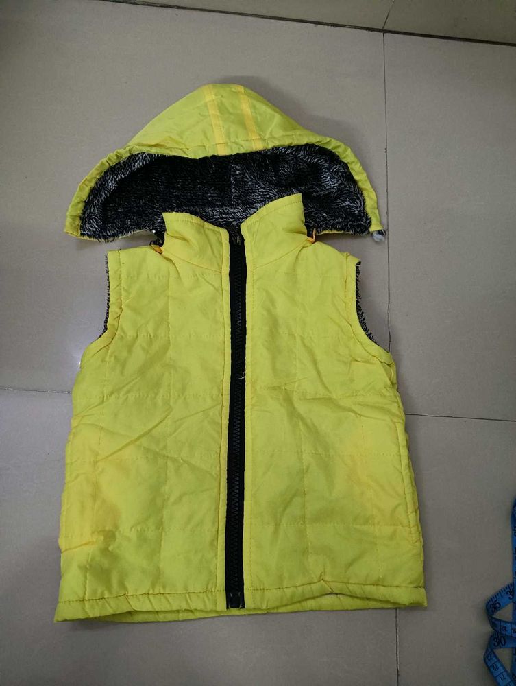 Yellow Hooded Vest woolen
