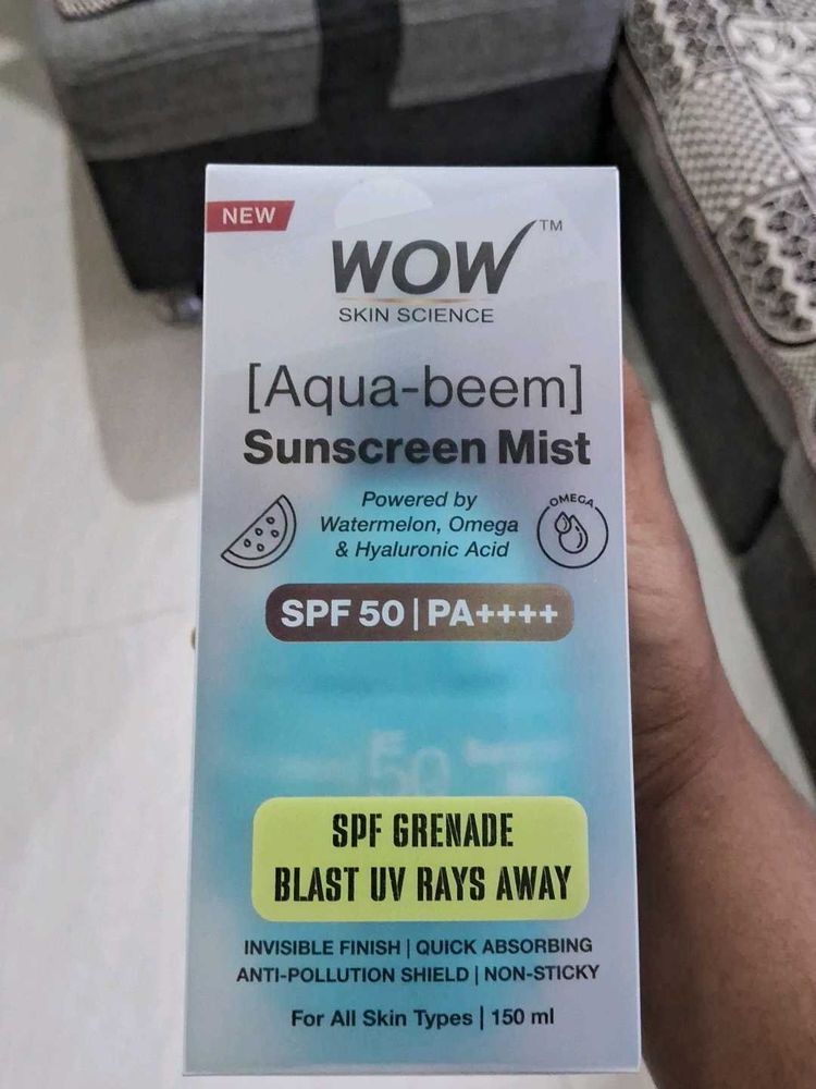WOW Skin Science Sunscreen Mist SPF 50