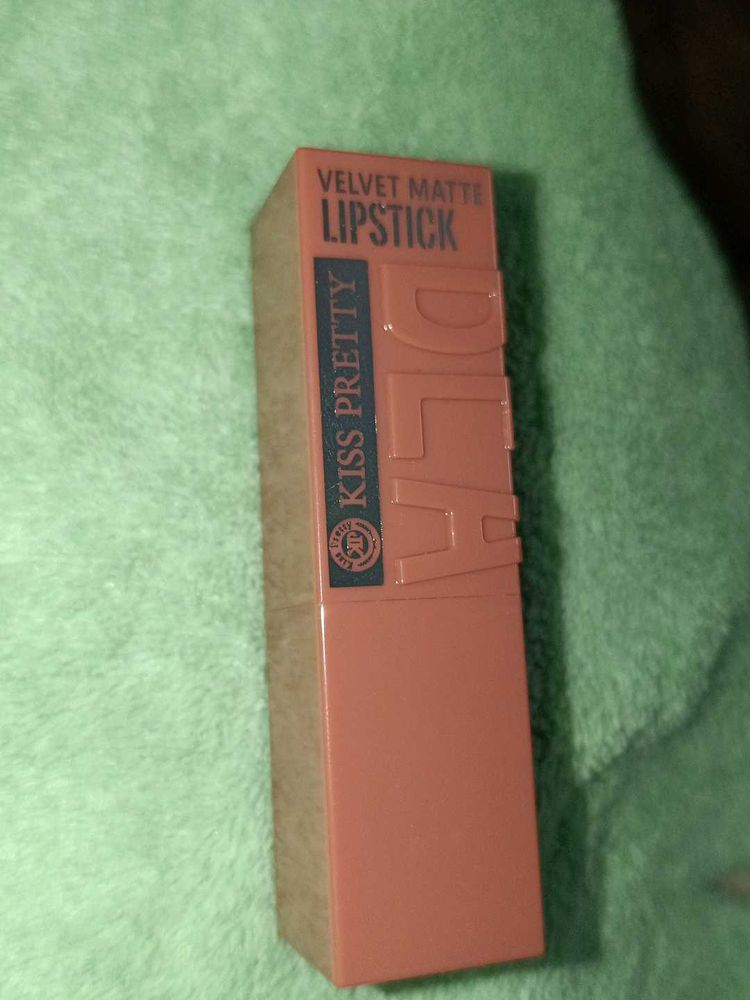 Maybelline Lipstick - Nude