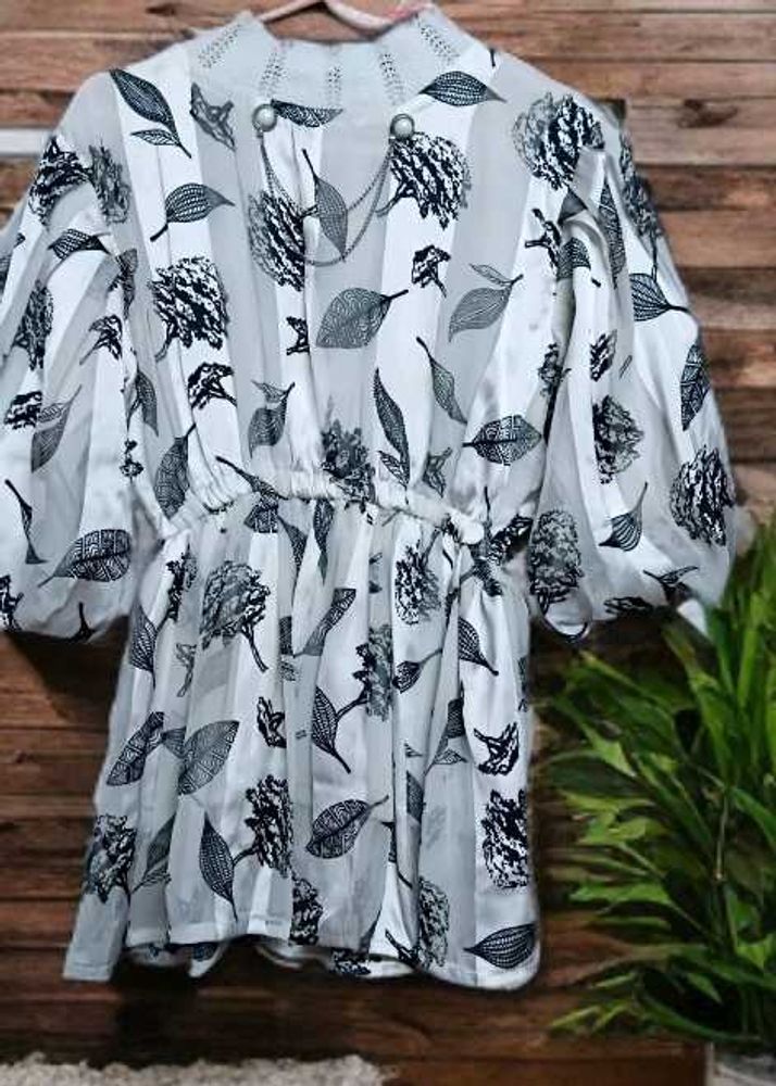 Floral Print Feathers 🫶