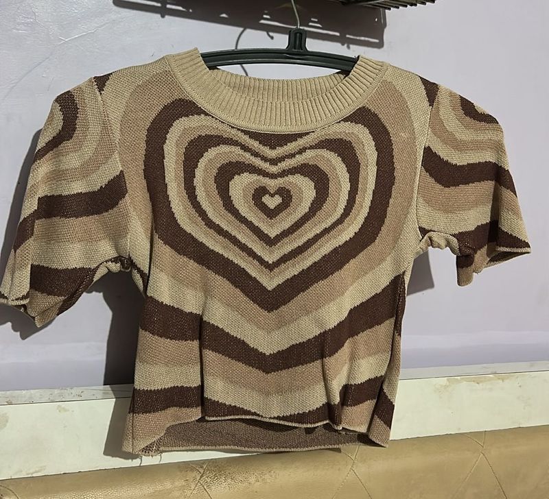 Heart Pattern Knit Crop Top