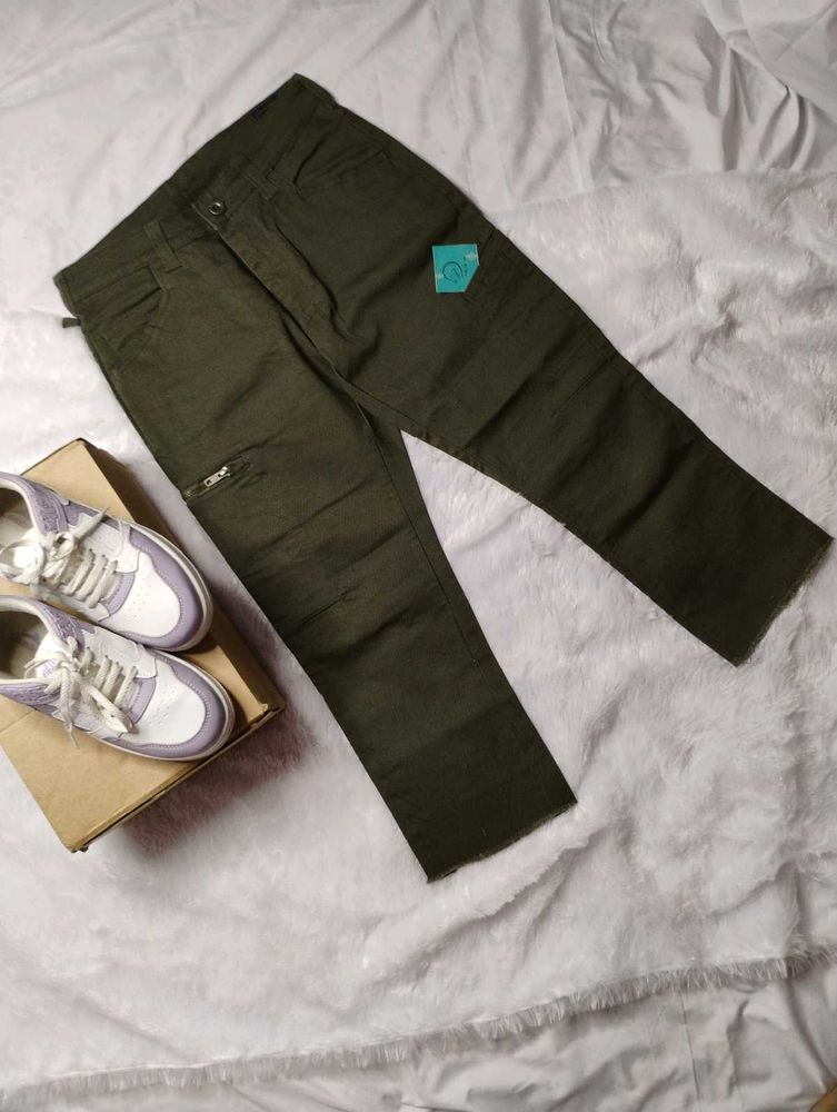 ☺️Olive Green Casual Pants😌