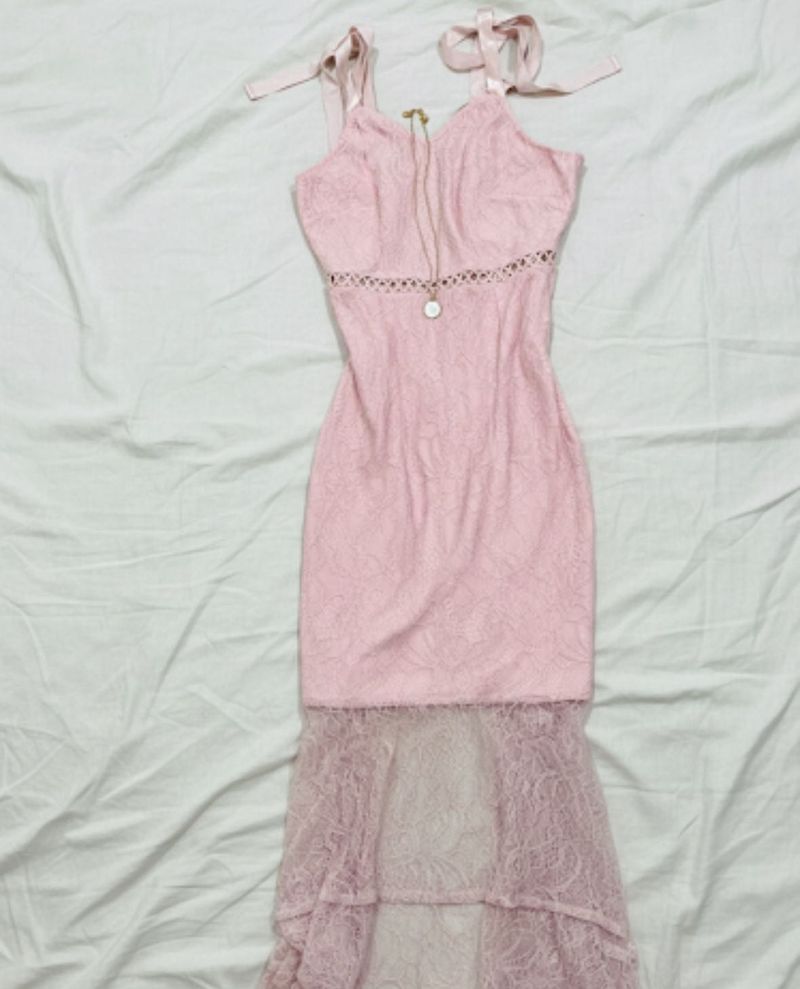 Pink Lace Dress🧞‍♀️💕💞