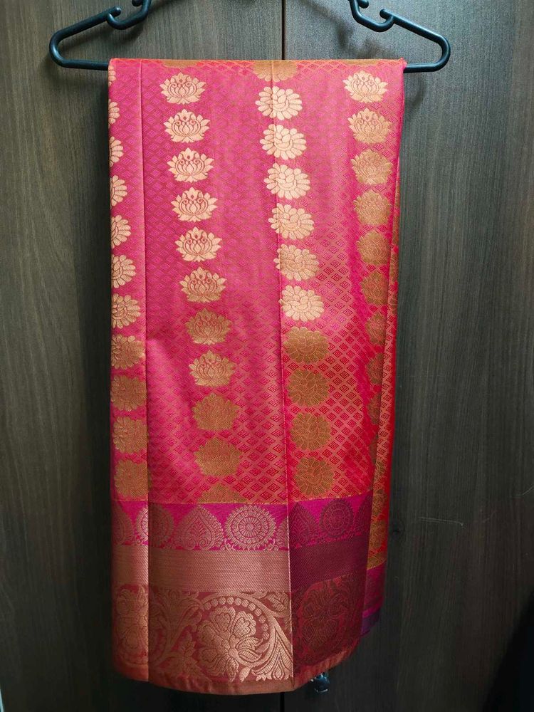 Price Drop🎇Elegant Pink Silk Saree