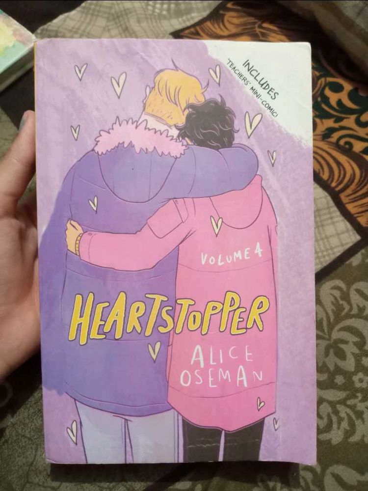 Heartstopper Volume 4