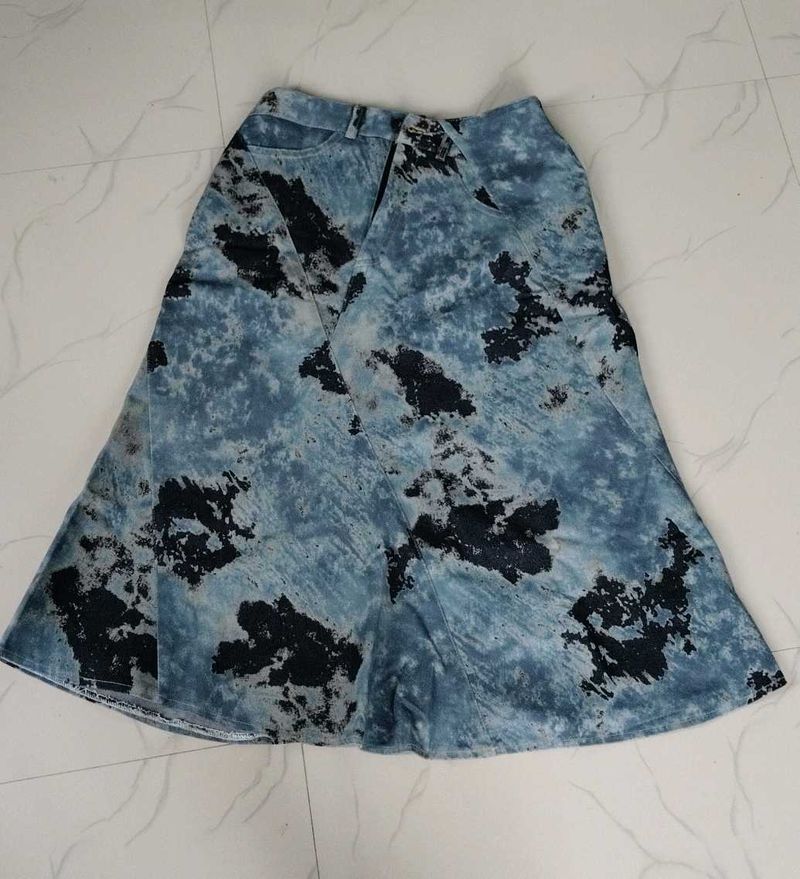 Blue &amp; Black Abstract Print Midi Skirt