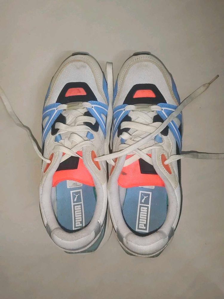 Puma Sneakers