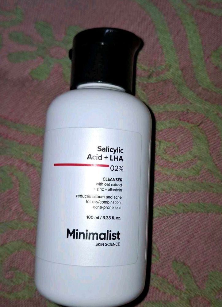 Minimalist Salicylic Acid Cleanser  ( 1 time use)