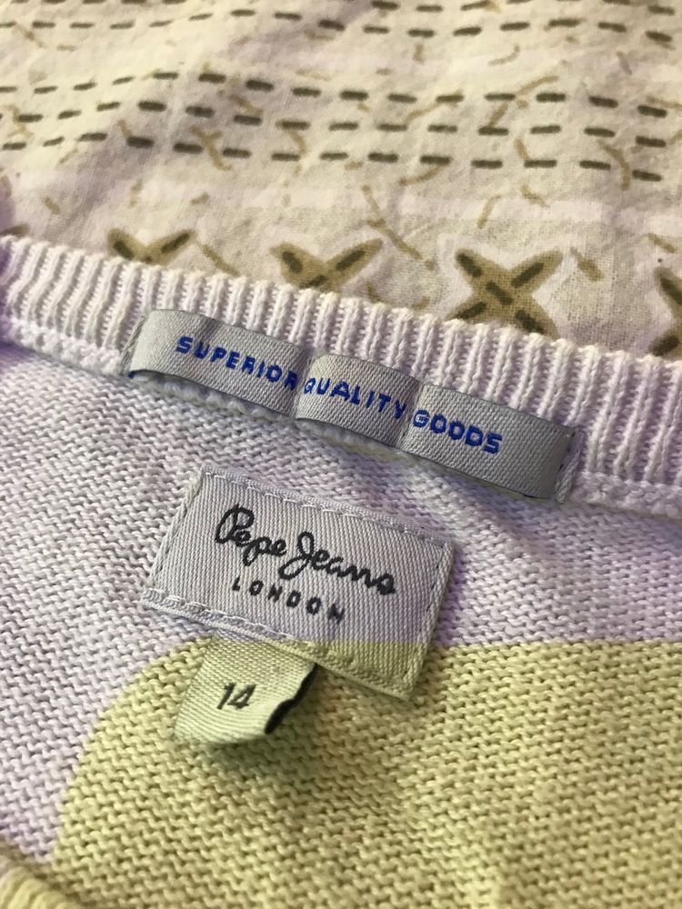 White Puff Sleves Blouse