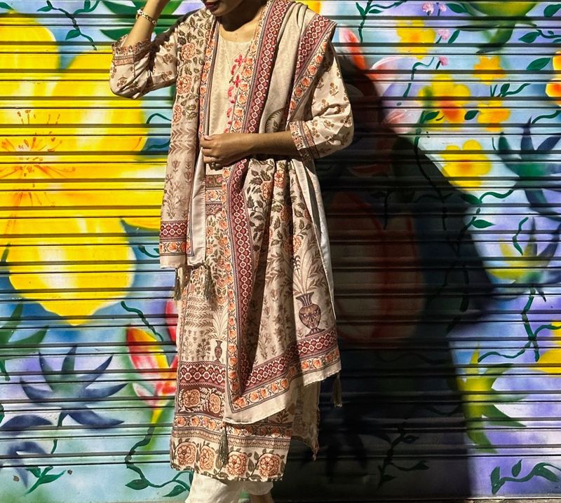Floral Print Salwar Kameez Set
