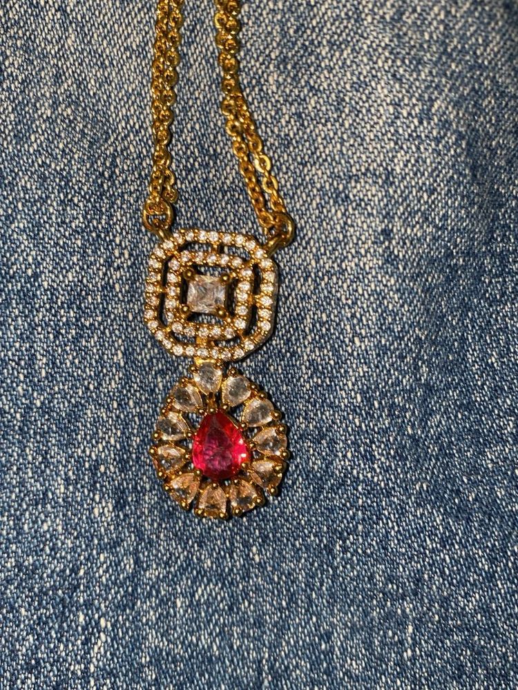 Elegant Gold-Tone Necklace