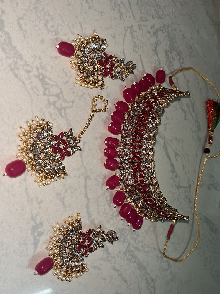 Necklace Set