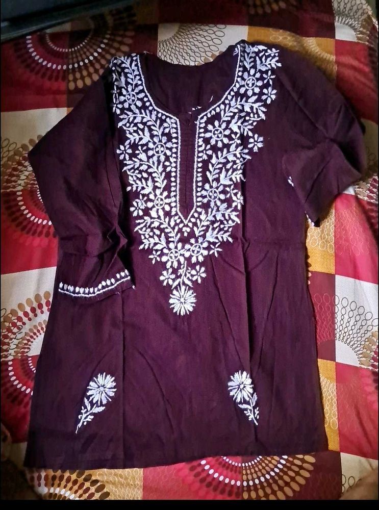 Short Chikankari Kurti