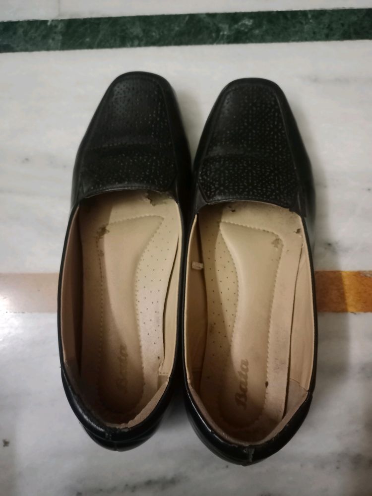 Black Cut Shoes