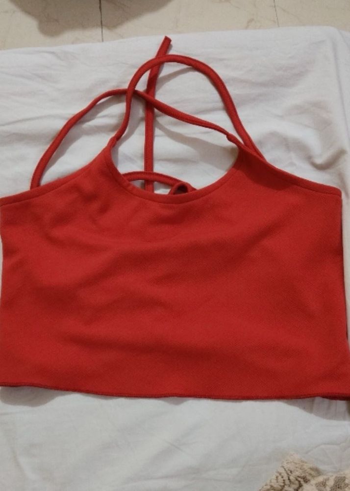 Backless crop top