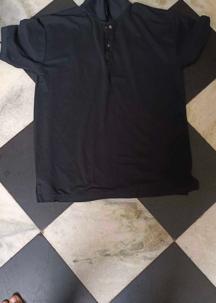 Casual Black T-shirt