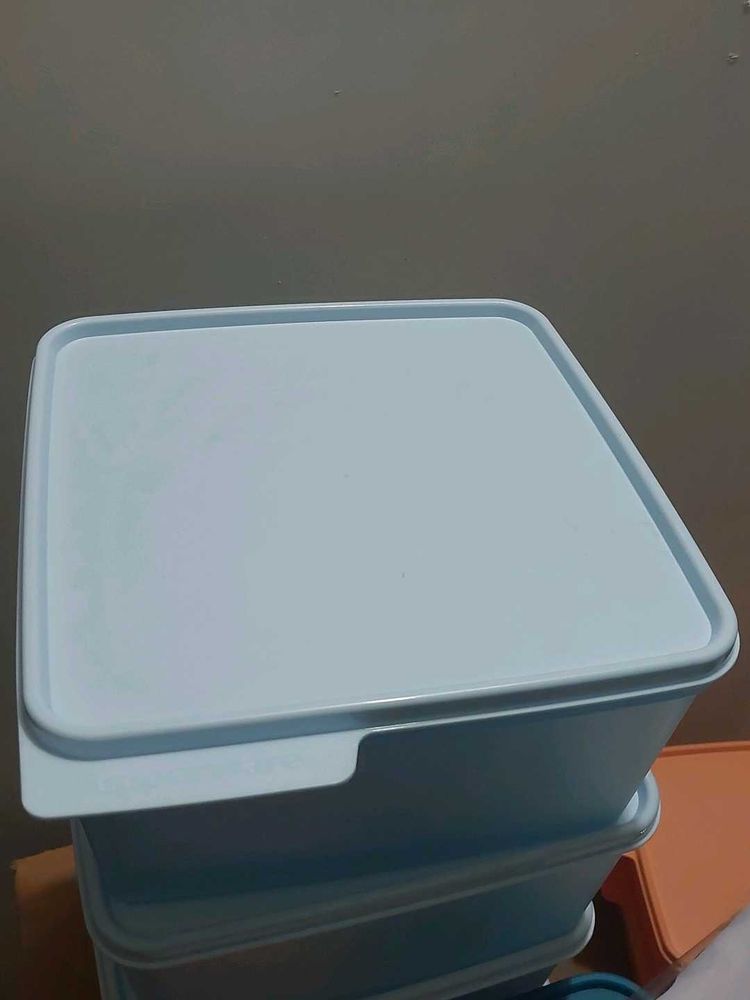 2.5 Ltr New Fresh Tupperware