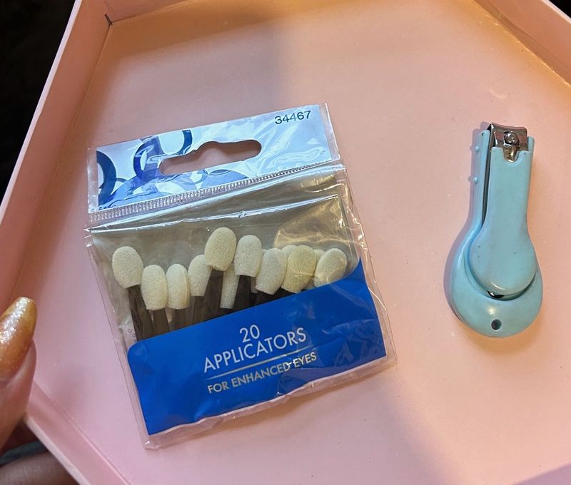 Eye Applicators &amp; Nail Clipper Set