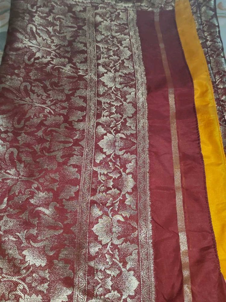 I Am Selling Never Wear Banarsi Saree With Blouse