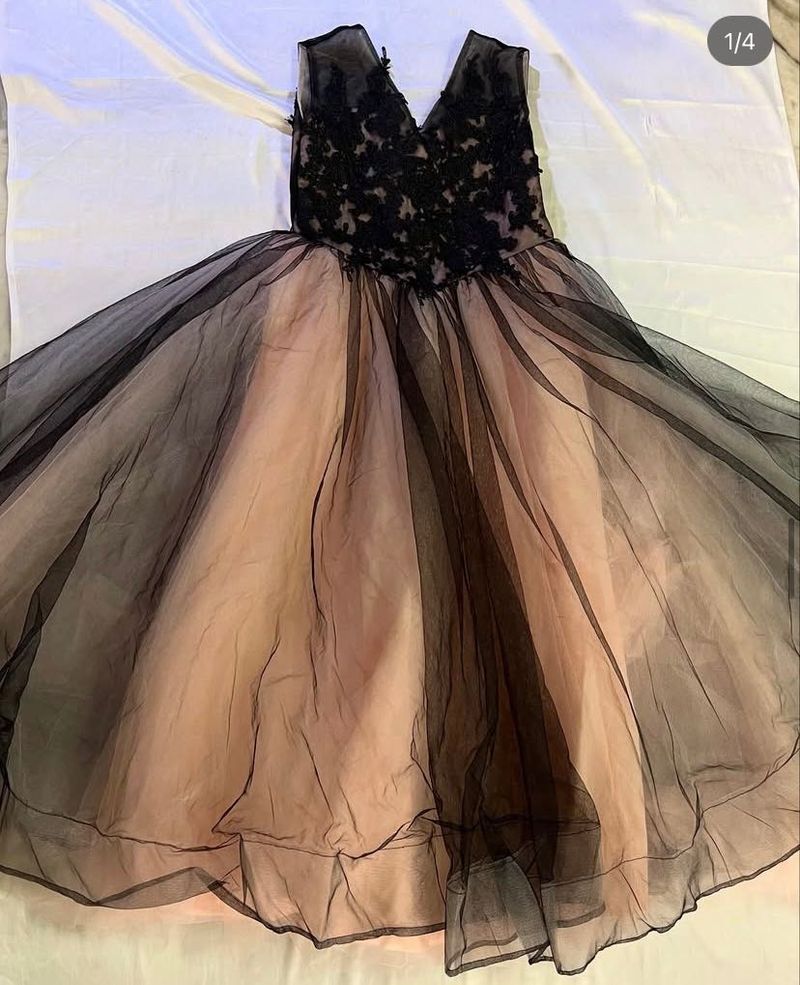 Cutesy princess net gown🎀🦋❤️